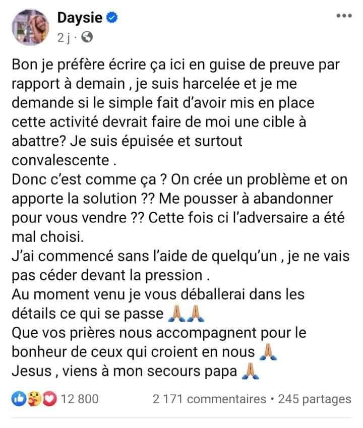 Image de Célébrités. Le mystère entourant l'incendie du Daysie Mall, propriété de l'artiste ivoirienne Daysie, reste épais et laisse la communauté perplexed. La question brûlante qui occupe toutes les pensées est de savoir s'il s'agit d'un acte criminel délibéré ou simplement d'un accident malheureux. Les spéculations vont bon train, mais aucune réponse définitive n'a émergé jusqu'à présent. Daysie, qui avait réussi à transformer son talent artistique en une entreprise florissante, a récemment exprimé publiquement les pressions qu'elle ressentait liées à son activité. Cette déclaration, presque un appel à l'aide, a soulevé des questions quant à savoir si l'incendie pourrait être lié à cette pression insoutenable qu'elle décrivait. Les autorités enquêtent actuellement sur tous les aspects de sa vie professionnelle et personnelle pour démêler les fils de cette tragédie. La communauté artistique et commerciale dans laquelle Daysie évolue a été choquée par cet événement soudain. La jeune femme avait réussi à s'imposer dans un domaine où peu d'Ivoiriens avaient réussi auparavant. Sa réussite était devenue une source d'inspiration pour de nombreux jeunes entrepreneurs locaux. Cependant, avec la destruction de son mall, la communauté se demande si cela pourrait être un acte de sabotage visant à entraver le succès émergent de Daysie. Les rumeurs de sabotage gagnent en intensité à mesure que des témoignages émergent concernant les pressions que Daysie aurait subies avant l'incident. Certains avancent l'idée que des intérêts concurrents ou jaloux pourraient être à l'origine de cet incendie dévastateur. Les autorités ont commencé à interroger des témoins et à examiner les relations professionnelles de Daysie pour déterminer si cet incident pourrait être lié à des conflits interpersonnels. Parallèlement à cela, des experts en incendies criminels ont été dépêchés sur les lieux pour recueillir des preuves et établir la cause de l'incendie. Les premières constatations indiquent que l'incendie a été particulièrement destructeur, dévorant rapidement le Daysie Mall. Les enquêteurs examinent minutieusement les débris à la recherche d'indices pouvant les orienter vers une origine criminelle ou accidentelle. Dans le sillage de cette tragédie, la question de la sécurité des entreprises artistiques et commerciales en Côte d'Ivoire a été soulevée. Les entrepreneurs locaux expriment leur inquiétude quant à la possibilité d'actes similaires visant d'autres entreprises prospères. Les autorités sont appelées à renforcer la sécurité et à prendre des mesures préventives pour protéger les entrepreneurs qui contribuent au dynamisme économique du pays. Alors que l'enquête se poursuit, la vie quotidienne dans la communauté artistique et commerciale reste marquée par l'incertitude. Les fans et les soutiens de Daysie expriment leur solidarité, organisant des collectes de fonds pour l'aider à se relever de cette épreuve. Le destin de Daysie et de son entreprise continue de susciter des discussions passionnées, avec des appels à une réponse rapide et transparente des autorités pour faire toute la lumière sur cette tragédie.