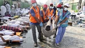 Image de Affaires Etrangères. C’est vraiment triste ce qui s’est passé à la Mecque. Cette bousculade qui a fait plus de 700 morts et de nombreux blessés. Le bilan de cette bousculade est tombé et l’on a été choqué d’apprendre ces différents pays qui ont été frappé par ce malheur. Parmi ces pays, la Côte d’Ivoire a été très choquée d’apprendre que plus de 14 de ses fils allés accomplir un acte sacré ne seront plus jamais de retour. Comment est-ce qu’un tel incident a pu se produire ? Que pensez-vous que devrait faire les parents des victimes ? Quelles mesures peuvent être prises par la Mecque pour non seulement apaiser le cœur des parents des victimes mais aussi éviter qu’un tel incident ne se reproduise ?