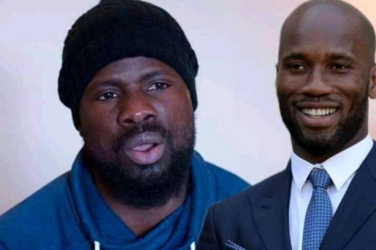 Image de Football. L’ancien footballeur international ivoirien Emmanuel Eboué est sorti de son silence pour défendre son ami et ex-coéquipier Didier Drogba. Face aux critiques récurrentes et aux accusations parfois infondées, Eboué a décidé de rétablir certaines vérités. Ce plaidoyer, teinté de loyauté et de sincérité, met en lumière les valeurs d’un homme souvent pris pour cible malgré son engagement indéniable pour son pays. Une amitié à l’épreuve des polémiques Depuis leur passage ensemble en équipe nationale, Emmanuel Eboué et Didier Drogba ont toujours entretenu une relation basée sur le respect mutuel et l’amitié. Cependant, ces dernières années, leur lien a été mis à rude épreuve par des rumeurs et des critiques visant particulièrement Drogba. La plus marquante remonte à la finale de la CAN 2012, perdue par la Côte d’Ivoire face à la Zambie. Didier Drogba, capitaine emblématique des Éléphants, avait manqué un penalty décisif. Certains détracteurs avaient alors suggéré qu’il aurait délibérément raté ce tir pour des raisons obscures, une accusation qu’Emmanuel Eboué qualifie de « mesquine et sans fondement ». "Parmi les joueurs les plus dévoués à la Côte d’Ivoire, Didier Drogba est en tête. Il a toujours mouillé le maillot pour son pays", affirme Eboué. Pour lui, ces accusations infondées visent à ternir la réputation d’un homme dont l’amour pour sa patrie ne fait aucun doute. La défaite face à la Zambie lors de cette finale restera un souvenir douloureux pour les supporters ivoiriens. Les attentes étaient immenses, et le penalty manqué de Didier Drogba a cristallisé la frustration de tout un peuple. Cependant, selon Emmanuel Eboué, réduire cet échec à un acte volontaire de la part de Drogba est un manque de respect envers un joueur qui a tout donné pour son équipe. "Accuser Drogba de ne pas vouloir que son pays gagne est un non-sens total. C’est quelqu’un qui a toujours porté les espoirs de millions d’Ivoiriens sur ses épaules", insiste Eboué. Ce dernier rappelle également les sacrifices consentis par Drogba tout au long de sa carrière, que ce soit pour défendre les couleurs de la Côte d’Ivoire ou pour promouvoir la paix et le développement dans son pays. Des rumeurs malveillantes amplifiées par les réseaux sociaux Dans l’ère numérique actuelle, les réseaux sociaux jouent un rôle central dans la propagation des rumeurs. Emmanuel Eboué ne cache pas son indignation face à la manière dont certains internautes utilisent ces plateformes pour diffuser des informations biaisées ou dénigrantes. "Ces rumeurs ont failli créer un malaise entre Didier et moi, mais nous sommes restés unis. Nous savons d’où nous venons, et personne ne pourra briser cette amitié", confie-t-il. Cette déclaration fait référence à un autre épisode polémique survenu quelques mois plus tôt. Didier Drogba avait offert des ballons et des équipements sportifs au centre de formation d’Eboué, un geste noble qui avait pourtant été moqué sur les réseaux sociaux. Certains avaient qualifié ce don de "symbolique", sous-entendant qu’il était insuffisant pour un joueur de la stature de Drogba. Face à ces critiques, Emmanuel Eboué n’a pas tardé à prendre la parole pour exprimer sa gratitude envers son ami. "Depuis que j’ai créé mon club, Didier Drogba a été le seul à m’envoyer des matériels. Je suis reconnaissant, et je sais qu’il fera encore plus", a-t-il déclaré. Ces mots, empreints de reconnaissance, ont permis de mettre fin à la polémique, tout en soulignant l’importance de valoriser les gestes d’entraide, même modestes en apparence. "Ce qui compte, c’est l’intention derrière le geste. Drogba n’a jamais cessé de soutenir ceux qu’il considère comme sa famille", ajoute Eboué. L’héritage de Didier Drogba : un modèle d’engagement Au-delà des terrains de football, Didier Drogba s’est illustré par son engagement pour des causes sociales et humanitaires. Ambassadeur de la paix, il a joué un rôle clé dans la réconciliation nationale en Côte d’Ivoire pendant la crise politique. Son influence dépasse largement le cadre sportif, faisant de lui une figure respectée à l’échelle mondiale. "Didier Drogba n’est pas seulement un joueur, c’est un symbole pour la Côte d’Ivoire. Ceux qui le critiquent oublient tout ce qu’il a accompli pour notre pays", insiste Eboué. L’histoire de ces deux anciens coéquipiers est une leçon sur la solidarité et la résilience face à l’adversité. Emmanuel Eboué, qui a lui-même traversé des périodes difficiles, trouve dans son amitié avec Drogba une source de réconfort et de motivation. "Nous devons apprendre à soutenir nos héros de leur vivant et cesser de chercher à les dénigrer. Drogba mérite notre respect, pas nos attaques", conclut-il. Cette affaire soulève une question plus large sur la manière dont les figures publiques sont perçues et traitées. Pourquoi tant de critiques envers des personnalités qui, malgré leurs efforts, restent des cibles faciles pour la vindicte populaire ? Ne devrions-nous pas nous concentrer sur leurs contributions positives plutôt que sur des controverses sans fondement ? À travers ce plaidoyer d’Emmanuel Eboué, c’est une invitation à la réflexion collective qui est lancée. Comment encourager une culture de reconnaissance et de solidarité envers ceux qui consacrent leur vie à représenter leur pays, sur le terrain comme en dehors ?