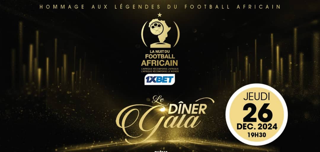 Image de Football. La 8ème édition de la Nuit du Football Africain, tenue le 26 décembre 2024 à Abidjan, a offert un éclatant hommage aux figures emblématiques du football ivoirien et continental. Cet événement, organisé au Sofitel Abidjan Hôtel Ivoire, a permis de mettre en lumière le succès de la CAN 2023, tout en célébrant les valeurs universelles qui transcendent le sport. Sous le thème « CAN 2023 : pari réussi pour la Côte d’Ivoire », la soirée s’est déroulée dans une ambiance à la fois festive et solennelle, réunissant des figures politiques, sportives et culturelles. Un hommage aux artisans de la victoire La Nuit du Football Africain a mis à l’honneur ceux qui ont contribué à faire de la CAN 2023 un véritable triomphe. Yves Sawadogo, organisateur de l’événement, a souligné l’importance de célébrer les « légendes qui ont marqué l’histoire du football ». Le président de la Fédération Ivoirienne de Football (FIF), Idriss Diallo, a salué les exploits des Éléphants, rappelant que « avec cette troisième étoile, les Éléphants ont le devoir de garder le cap ». Cette victoire historique, obtenue sur le sol ivoirien, a marqué un tournant majeur pour le football national. Le ministre délégué des Sports et du Cadre de Vie, Adjé Silas Metch, a mis en avant les efforts du gouvernement pour soutenir le sport. « La CAN des U20, prévue en 2025, bénéficiera de la même organisation rigoureuse et de la même ferveur populaire », a-t-il promis. Mamadou Touré, ministre de la Jeunesse, a quant à lui insisté sur l’aspect éducatif de la soirée, affirmant que « la Nuit du Football Africain incarne des valeurs essentielles qui transcendent les limites du terrain ». Des récompenses pour les grands noms du football Parmi les personnalités distinguées lors de cette 8ème édition, le président de la Côte d’Ivoire, Albert François Amichia, et Idriss Diallo ont reçu des prix spéciaux pour leur contribution remarquable au football ivoirien. Ces distinctions témoignent de leur engagement continu pour le développement de cette discipline. Des figures emblématiques du football africain étaient également présentes. L’ancien international ivoirien Gervinho, récompensé pour sa brillante carrière, a exprimé sa fierté : « Je suis honoré de recevoir cet hommage et fier d’avoir représenté la Côte d’Ivoire ». Momo Sissoko, autre légende du football africain, a également été distingué, illustrant l’engagement de l’événement à célébrer le rayonnement continental du sport. Au-delà des distinctions, la Nuit du Football Africain a été marquée par des prestations artistiques qui ont enchanté le public. Josey, Gadji Céli et Magic System ont offert des performances vibrantes, apportant une touche festive à la soirée. Ces moments musicaux ont permis de célébrer l’unité et la diversité culturelle ivoiriennes. L’événement a réuni une audience diversifiée, allant des représentants politiques aux sportifs, en passant par des personnalités du monde artistique. Cette pluralité a renforcé le message d’unité et de cohésion nationale porté par la soirée. Si la Nuit du Football Africain a été une célébration des réussites passées, elle a également mis en lumière les défis à venir. La CAN U20 de 2025 représente une opportunité majeure pour la Côte d’Ivoire de confirmer son expertise organisationnelle et de continuer à investir dans les infrastructures sportives. Idriss Diallo a insisté sur l’importance de maintenir une dynamique positive : « Nos succès dépendent de notre capacité à construire une base solide pour les générations futures ». Le gouvernement ivoirien semble partager cette vision, comme en témoignent les annonces récentes concernant la rénovation des stades et le soutien accru aux clubs locaux. La Nuit du Football Africain : un modèle à pérenniser En huit éditions, la Nuit du Football Africain s’est imposée comme un rendez-vous incontournable du calendrier sportif et culturel. Son impact va au-delà du simple cadre sportif, mettant en avant des valeurs telles que le dépassement de soi, la solidarité et l’esprit d’équipe. Cependant, des questions demeurent : comment cet événement peut-il continuer à évoluer pour refléter les réalités changeantes du football africain ? Quelles initiatives pourraient être mises en place pour renforcer son impact à l’échelle internationale ? La Nuit du Football Africain illustre la capacité de la Côte d’Ivoire à conjuguer fierté nationale et ambition continentale. Alors que le football continue de jouer un rôle central dans le rapprochement des peuples, il est essentiel de s’interroger sur les stratégies à adopter pour pérenniser ces succès. Comment la Côte d’Ivoire peut-elle exploiter pleinement cet élan pour devenir un leader incontesté du football africain ?