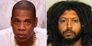 Deuxième Image de Célébrités. Eh oui, ce sont des accusations de Jason Russell Jump a l'égard de Jay-Z. Selon le suspect, Jason 54 ans, son corps était possédé par Jay-Z lorsqu'il assassinait, lui-même, son propriétaire il y a de cela 3 ans. Toujours selon Jason, c'est Jay-Z et ses membres Illuminati qui devraient être emprisonnés. Mais selon un premier expert, le suspect souffrirait d'un trouble délirant de persécution et un autre pensait plutôt qu'il souffrait d'une addiction a la drogue. Le suspect a aussi accusé d'autres célébrités de vouloir l'attaquer alors qu'il était en prison en attente de son procès. Qu'en pensez-vous? Vérité ou folie ?