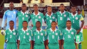 Image de Football. Ce fut une finale purement africaine qui a opposé le Nigeria et le mali dans la catégorie des moins de 17 ans. Cette rencontre a été remporte par le Nigéria sur le score de 2:0 au terme du temps réglementaire. Le Nigéria remporte ainsi son 5e trophée de la compétition et son 2e d'affilé.