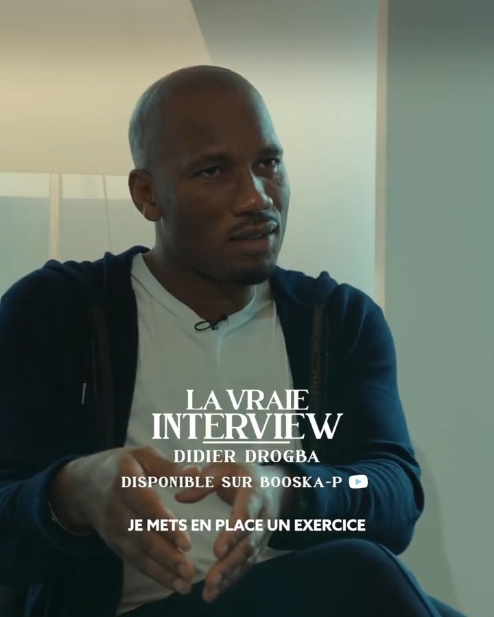 Image de Football. #DidierDrogba #BallondOr #Interview 00:00 Intro 03:44 Entre la Côte d'Ivoire et la France 14:17 Premiers pas en pro 29:30 L'OM 33:11 Chelsea 42:20 L'homme du peuple 50:20 L'après-carrière 52:58 Le Ballon d'Or Drogba il me rend fier d'être ivoirien! Il est charismatique! Élégant! Eloquent! Quelle légende! Incroyable interview c'est passée grave vite. Dommage qu'il ait pas parlé de sa relation avec Mourinho qui a tout fait pour le faire venir en 2004 et aussi le beau titre qu'il gagne ensemble pour son retour en 2015. J'ai l'impression que ça a durée 5min, trop de souvenirs, merci Didier pour tous ces moments incroyables que tu nous a fait vivre, tu as toujours été un joueur que j'ai adoré comme Samuel, vous êtes des monstres et tu es toujours une personne que j’apprécie énormément, bonne continuation. Force et Honneur! Excellente personne en plus d'avoir été un excellent footballeur. Merci pour l'interview. J'avais croisé Eto'o dans un avion une fois et lui avais dit qu'il était le meilleur footballeur africain de tous les temps, mais clairement Drogba est de son niveau. La classe absolue!