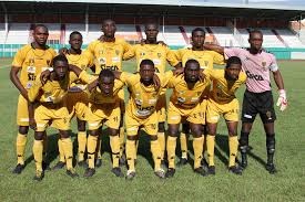 Image de Football. Le championnat ,ivoirien ligue 1 est à sa troisième journée. C'est cette occasion qu'a choisi l'Asec d'Abidjan pour sa première victoire au stade Felix Houphouet Boigny contre l’équipe du Stade d'Abidjan, score de la rencontre 1 but à 0. J'espère que l'Asec reviendra à son meilleur niveau cette saison pour le plaisir de ses supporters.*Car il faut dire que l’équipe n' a pas remporté de véritable trophée depuis maintenant quelques années.