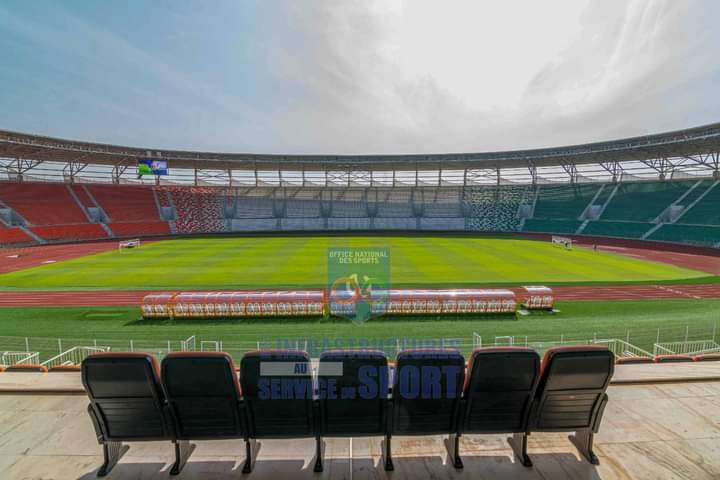 Deuxième Image de Football. C'est officiel, le stade olympique d'Ebimpé a été choisi afin d'abriter le match d'ouverture et la finale de la prochaine CAN en terre ivoirienne, du 13 Janvier au 11 Février 2024. Pourquoi pas le stade Félix Houphouet Boigny? Pourquoi un tel choix? Que serait selon vous l'atout de ce stade?