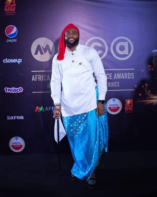 Image de Célébrités. Ce fut la cérémonie de lancement de l'African Magic Viewers Choice Awards (AMVCA) au Nigeria ce weekend. Ce qui a retenu l'attention, c'est l'habillement des célébrités présentes à l'événement. On pouvait, à travers ces tenues, parcourir le patrimoine vestimentaire du Nigeria. Voici quelques tenues qui ont retenues notre attention, laquelle préférez-vous ?