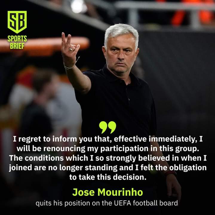 Image de Football. Le portugais José Mourinho, entraîneur de l'As Roma, a décidé de quitter la UEFA Football Board après avoir été sanctionné par la UEFA pour son attitude face à l'arbitre de la finale de l'Europa league, après la défaite de son équipe. Rappelons que le coach de l'As Roma avait mal digéré la défaite de son équipe qui selon lui était due à un mauvais arbitrage. Il avait également été suspendu pour 4 Matchs européens. Il quitte ce groupe qu'il a rejoint il ya de cela 2 mois pour le fait qu'il ne partage plus les convictions actuelles prônées par l'UEFA. Que dites vous de cette attitude de Mourinho ?