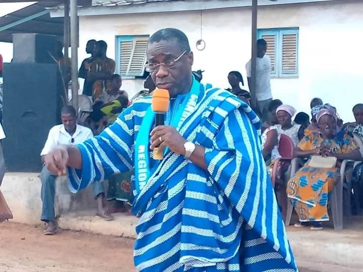 Image de Politique. Le candidat du PPA-CI à Adzopé, dans le sud de la Côte d'Ivoire, M. Léon Emmanuel Monnet a fait cas d'une infiltration sur la liste électorale de près de 4000 personnes venues d'ailleurs. Un cas qui revient remettre une fois en doute l'organisation des futures élections municipales et régionales. Je suppose qu'il a les preuves de cette affirmation et que ce fait a été dénoncé auprès de la CEI ? Quel est votre avis sur la question ?