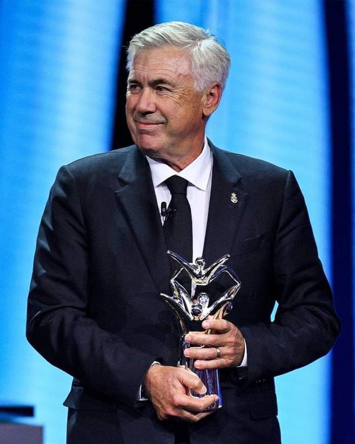 Deuxième Image de Football. L'actuel entraîneur du Real Madrid, Carlo Ancelotti sera le sélectionneur de l'équipe nationale du Brésil à compter de Juin 2024, lorsque son contrat avec le Real prendra fin. En attendant, un autre sélectionneur a été désigné pour suivre la Selecao d'ici l'arrivée du technicien italien. Pensez-vous que Carlo saura mener les brésiliens à la victoire lors de la Copa America, la raison de sa sollicitation ?