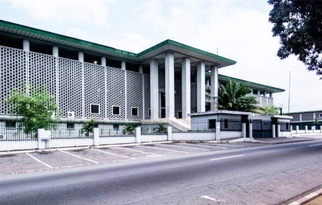 Image de Société. Le magistrat Koné Braman Oumar est nommé Procureur de la République de Côte d'Ivoire près le Tribunal de Première Instance d'Abidjan en remplacement de Adou Richard, qui lui ai appelé à d'autres fonctions. Monsieur Koné Braman Oumar était Procureur de la République près le Tribunal de Première instance de Bouaké. Que pensez-vous de cette nouvelle nomination?