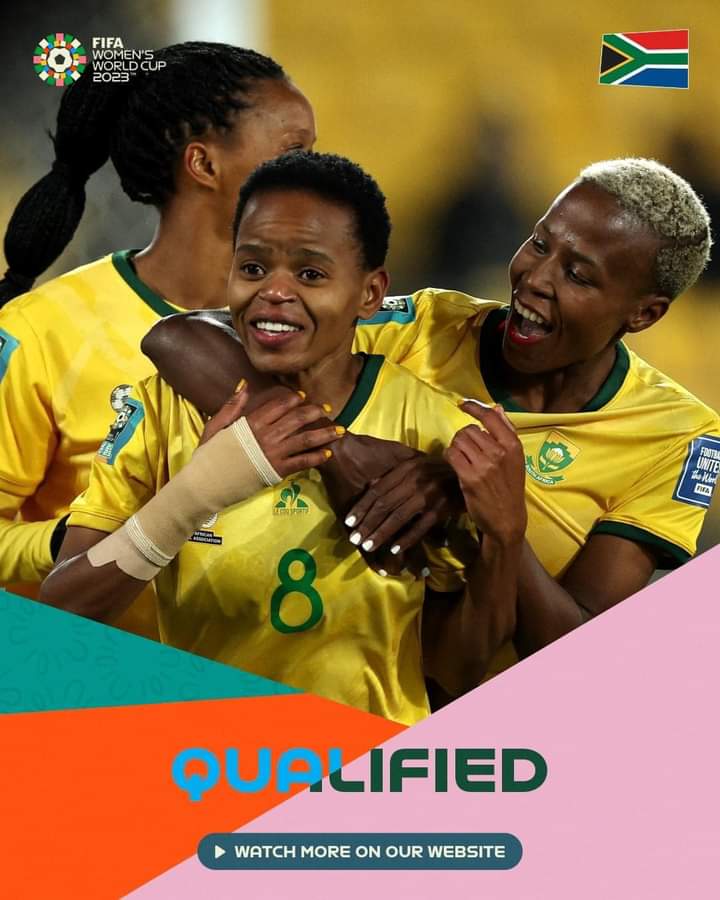 Deuxième Image de Football. Les joueuses Sud Africaines engagées en coupe du monde se qualifient en huitièmes de finale, une première de toute leur histoire, alors qu'elles sont à leur deuxième mondial. C'est une qualification amplement méritée après une victoire 3 buts à 2 contre l'Italie. Les Sud Africaines ont obtenues leur qualification dans le temps additionnel de la fin de la rencontre (92"). Elles rejoignent ainsi le Nigeria à ce stade de la compétition. Que pensez-vous de la performance des équipes africaines en coupe du monde ?