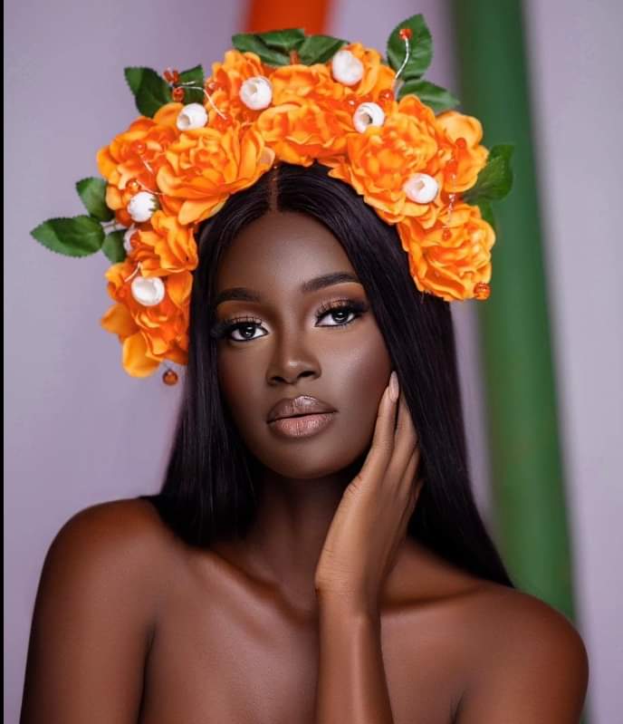 Image de Société. Le comité d'organisation de Miss Côte d'Ivoire ( Comici) a annoncé que la Miss Côte d'Ivoire 2023 en la personne de Mylène Djihony sera candidate à la prochaine édition de Miss Monde en Inde. L'événement se tiendra le 09 Décembre prochain. Pensez-vous qu'elle pourra faire aussi bien que Olivia Yacé ? Pour Rappel, Miss Olivia a terminé 3ème de l'édition 2021 de Miss Monde.