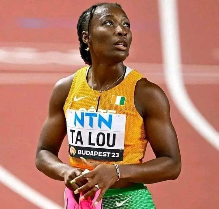 Image de Sport. L'athlète ivoirienne Marie Josée Ta Lou a terminé 8ème sur 200 m après avoir permis aux ivoiriennes de se qualifier pour la finale des relais 4x100 m des mondiaux de l'athlétisme à Budapest. Selon l'athlète ivoirienne, cette mauvaise performance sur les 200 mètres est due au fait qu'elle était déjà épuisée à l'issue des 4x100 mètres et qu'elle ne pouvait faire mieux. J'espère qu'elle aura la chance d'obtenir une médaille à la suite des 4x100 mètres. Que pensez-vous du parcours de Marie Josée Ta Lou ?