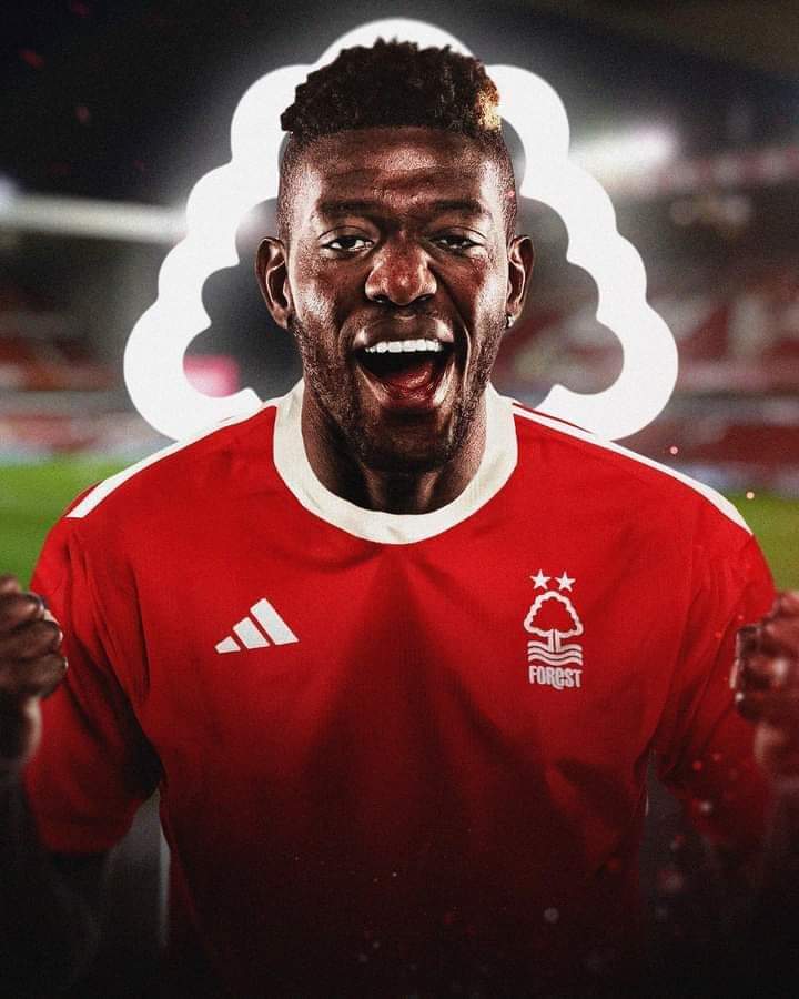 Image de Football. L'international footballeur ivoirien, pensionnaire du Psv Eindhoven, Ibrahim Sangaré vient de s'engager à Nottingham Forest pour un montant estimé à 35 milliions d'euros. Ainsi, Ibrahim rejoint deux autres ivoiriens que sont Serges Aurier et Willy Boly. Il accepte de ne pas jouer la ligue des champions afin de se battre pour un club qui joue généralement le maintien. Que pensez-vous de e choix ?