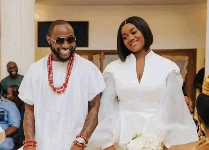 Image de Célébrités. Davido et son épouse Chioma sont heureux d'accueillir des jumeaux, une fille et un garçon, ce 09 Octobre aux États-Unis. Rappelons que le couple avait perdu son unique enfant il y'a de cela quelques mois. Toutes mes félicitations au couple. Des coeurs pour le couple !!