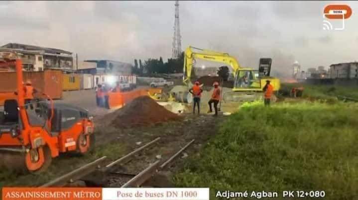 Troisième Image de Société. Depuis quelques heures, je constate la mise en exergue du progrès des travaux de la ligne 1 du métro d'Abidjan. À en croire les images, le chantier avance considérablement mais pensez-vous que le délai de 2025 pourra-t-il être respecté?