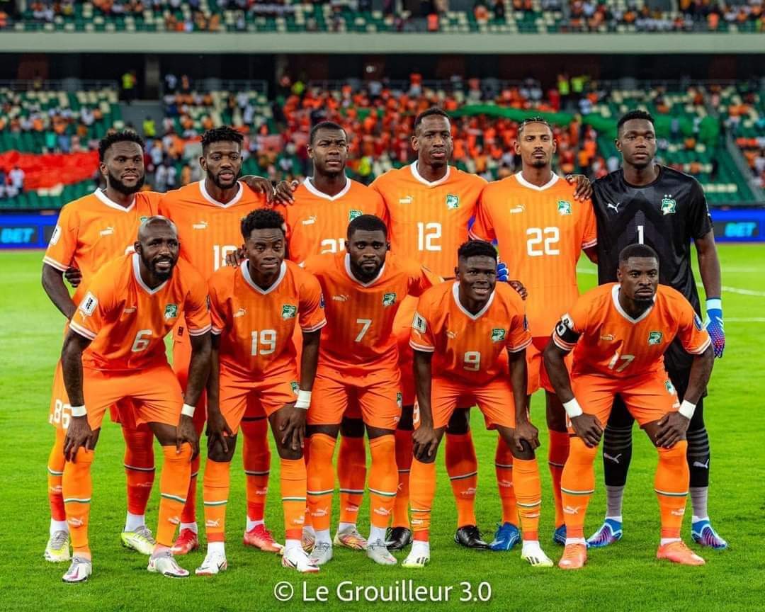 Image de Football. La mise à jour du classement FIFA du 30 novembre 2023 a été faite, mettant en évidence la progression de la Côte d'Ivoire dans le classement mondial de la FIFA et sur le plan continental de la Confédération africaine de football (CAF). La Côte d'Ivoire a grimpé de deux places pour se positionner au 50e rang mondial et au 8e rang en Afrique. Cette avancée pourrait refléter les performances et les résultats récents de l'équipe nationale de football ivoirienne. Pensez vous que les Ivoiriens méritent d'être à cette position ?