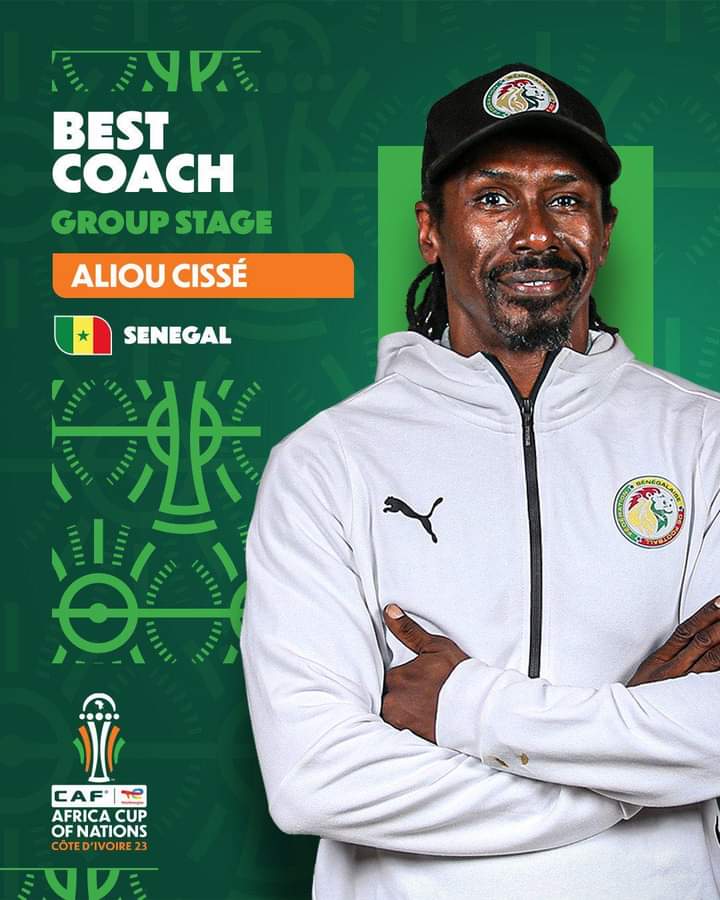 Image de Football. L'annonce officielle de la consécration d'Aliou Cissé en tant que meilleur entraîneur des phases de poules de la Coupe d'Afrique des Nations (CAN) a été accueillie avec enthousiasme et fierté au Sénégal. Cissé, ancien capitaine emblématique de l'équipe nationale sénégalaise, a su imprimer sa marque en tant qu'entraîneur, guidant les Lions de la Teranga vers des performances exceptionnelles au cours de cette phase cruciale du tournoi. La reconnaissance de Cissé en tant que meilleur entraîneur souligne son expertise tactique, sa capacité à motiver ses joueurs et son engagement envers l'excellence sportive. Les phases de poules de la CAN ont été le terrain de jeu où la vision de Cissé s'est matérialisée, transformant l'équipe sénégalaise en une force redoutable. Ses choix tactiques judicieux, sa gestion des ressources humaines et sa stratégie de jeu bien pensée ont été les clés de ce succès retentissant. La performance impeccable des Lions de la Teranga au cours de la phase de poules a été un spectacle captivant pour les amateurs de football du monde entier. Cissé a su créer une synergie parfaite au sein de son équipe, combinant habilement l'expérience des joueurs chevronnés avec l'énergie et la vivacité de la jeunesse. Les tactiques de jeu ont été exécutées avec précision sur le terrain, démontrant la vision stratégique de Cissé et la compréhension profonde de ses joueurs quant à la mise en œuvre de ces stratégies. La victoire de Cissé en tant que meilleur entraîneur ne se limite pas seulement à la reconnaissance individuelle, mais elle est également le reflet du succès collectif des Lions de la Teranga. Les performances exceptionnelles des joueurs sur le terrain sont le résultat d'un travail d'équipe solide, d'une communication efficace et d'une confiance mutuelle forgée sous la direction éclairée de leur entraîneur. Cissé a su instiller un esprit de camaraderie et d'unité au sein de l'équipe, créant un environnement propice à l'épanouissement des talents individuels. Au-delà des aspects purement sportifs, la victoire de Cissé en tant que meilleur entraîneur revêt une dimension symbolique pour le Sénégal. C'est une source de fierté nationale, un moment où le pays tout entier célèbre non seulement l'exploit sportif, mais aussi la représentation positive de sa culture et de son identité à travers le football. Le rôle de Cissé en tant que figure emblématique du sport au Sénégal ne fait que renforcer l'importance du football en tant que vecteur d'unité nationale et de cohésion sociale. La réussite d'Aliou Cissé est également un exemple inspirant pour les générations futures de joueurs et d'entraîneurs au Sénégal. Son parcours, marqué par la détermination, le dévouement et la passion pour le football, offre un modèle à suivre pour ceux qui aspirent à atteindre l'excellence dans le domaine sportif. Cissé incarne la possibilité de transcender les défis et de réaliser des rêves, motivant ainsi la jeunesse sénégalaise à poursuivre ses ambitions athlétiques. En conclusion, la consécration d'Aliou Cissé en tant que meilleur entraîneur des phases de poules de la CAN est une victoire méritée et symbolique pour le Sénégal. Au-delà des performances sportives exceptionnelles, elle souligne l'importance du leadership éclairé, de la cohésion d'équipe et de la passion pour le football. Cissé demeure une figure emblématique du sport au Sénégal, inspirant les générations futures et renforçant le rôle central du football en tant que catalyseur de l'unité nationale et de la fierté culturelle.